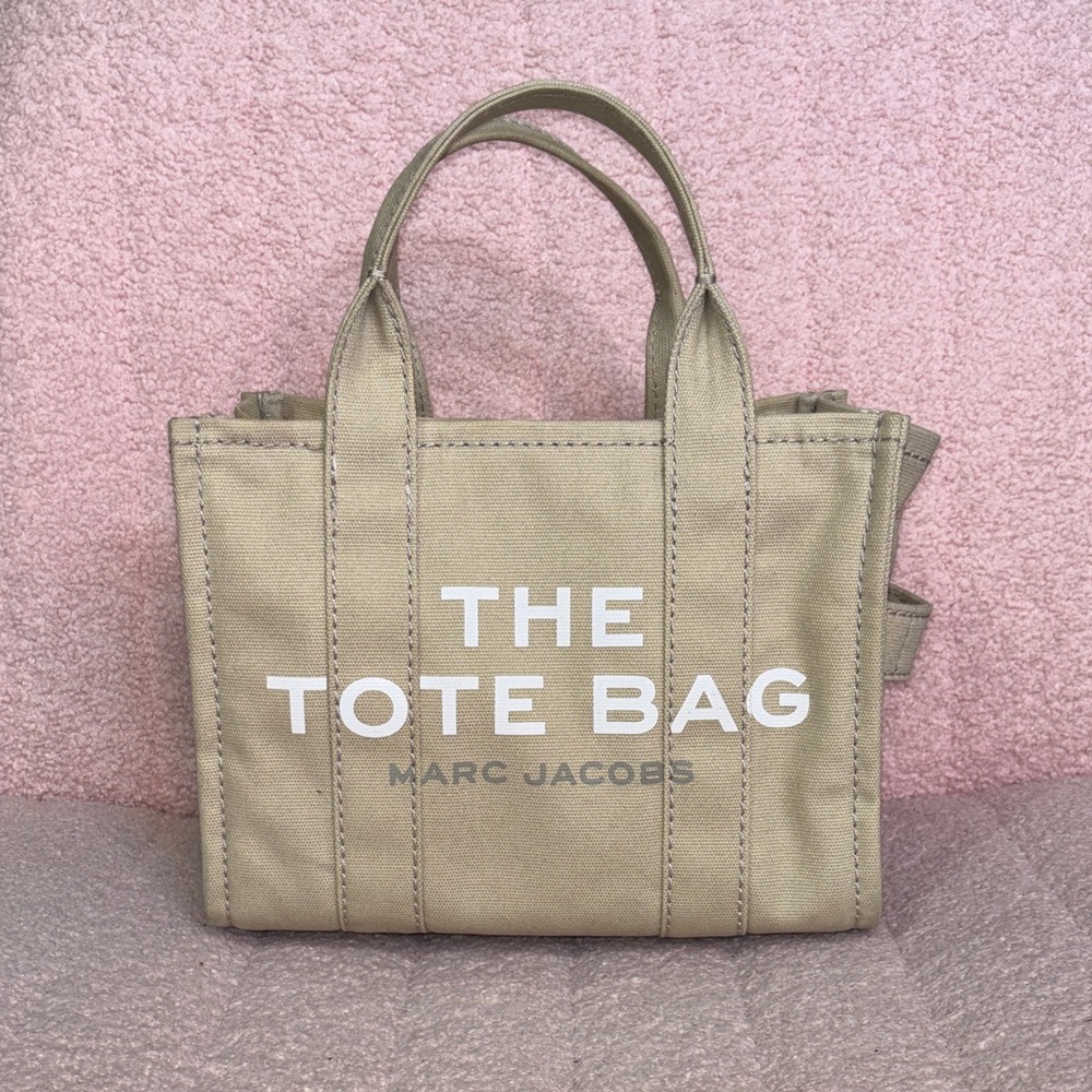 Marc Jacobs Canvas Small Tote Bag in Beige